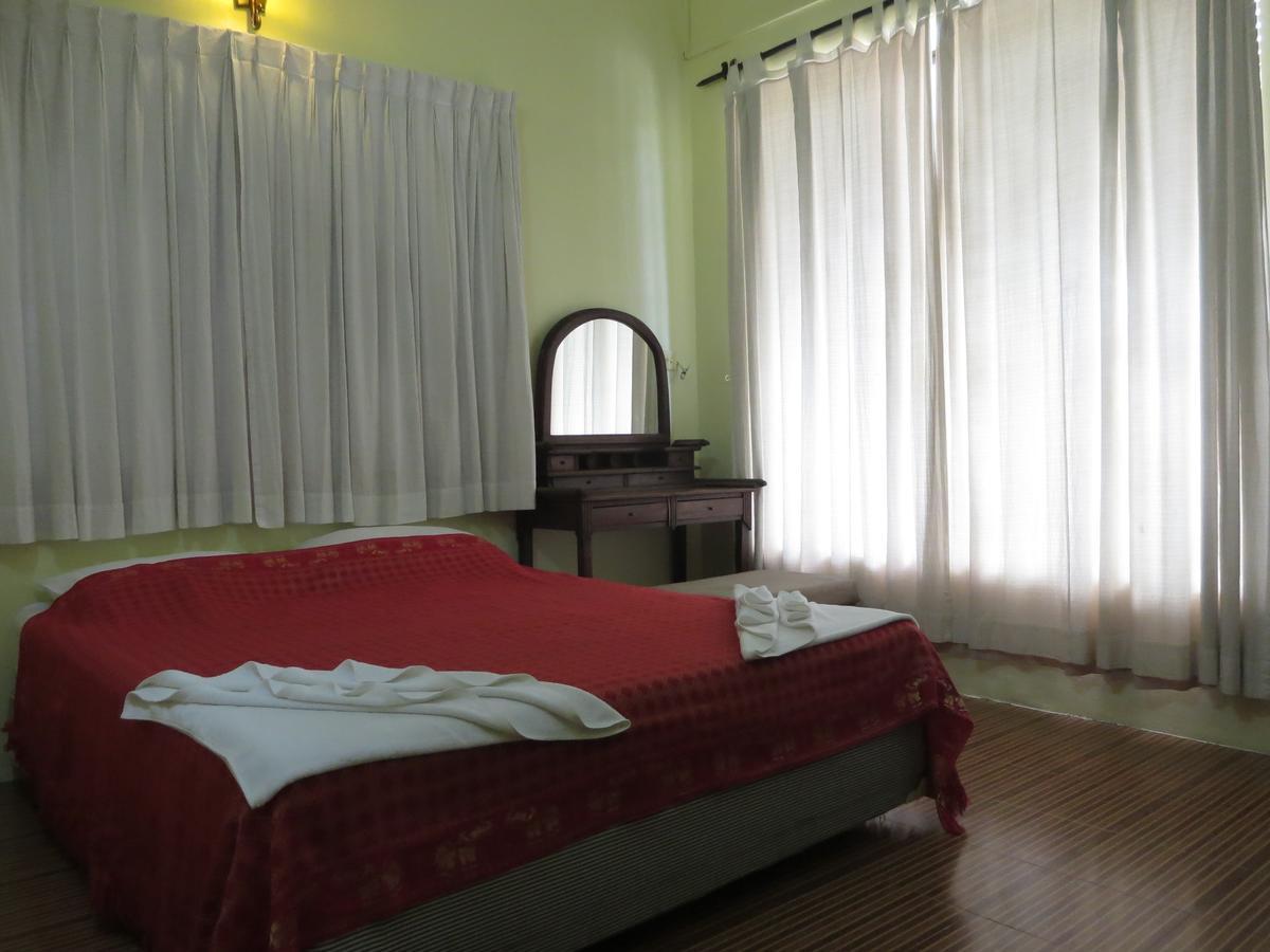 Goldie Guesthouse Phnom Penh Exterior photo